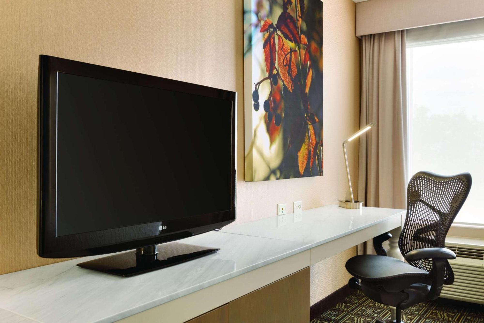 Hilton Garden Inn Ниагара-он-те-Лейк Экстерьер фото