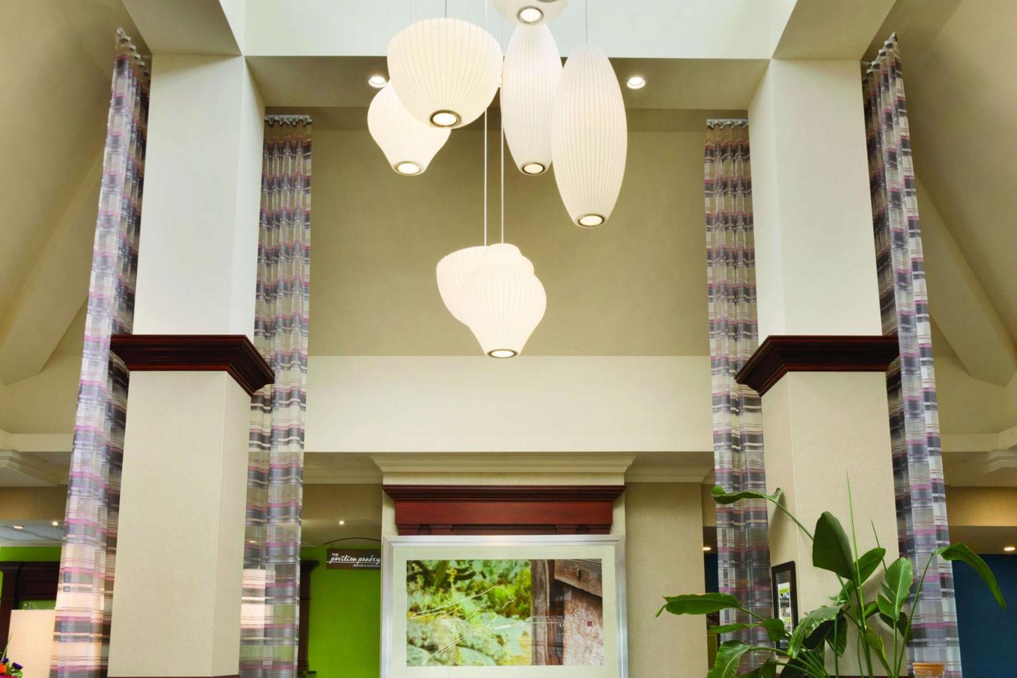Hilton Garden Inn Ниагара-он-те-Лейк Экстерьер фото