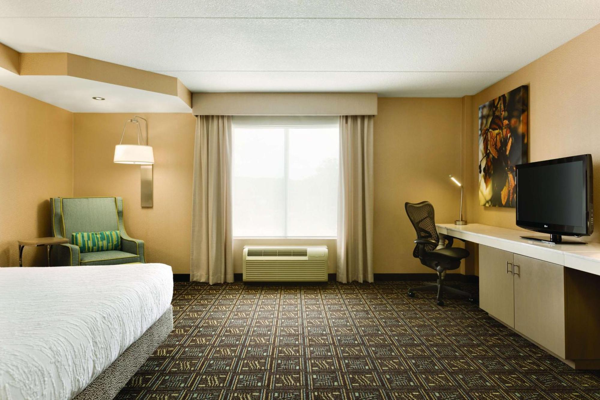 Hilton Garden Inn Ниагара-он-те-Лейк Экстерьер фото