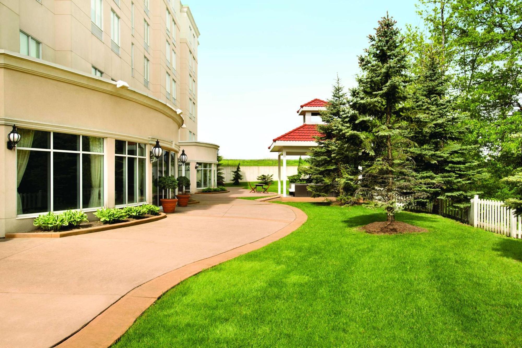 Hilton Garden Inn Ниагара-он-те-Лейк Экстерьер фото